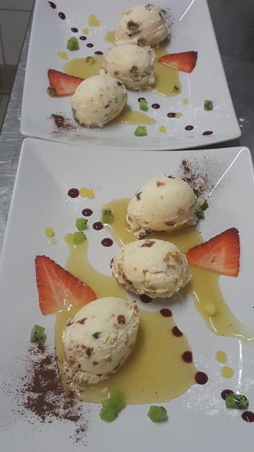 Logis Doubs Rivage Hotel Charette-Varennes Екстериор снимка