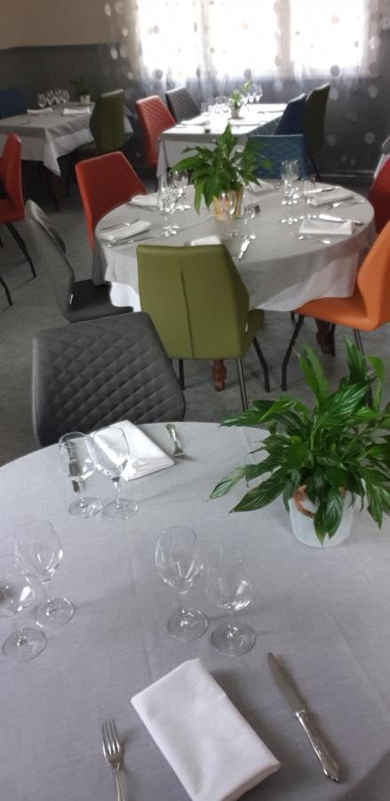 Logis Doubs Rivage Hotel Charette-Varennes Екстериор снимка